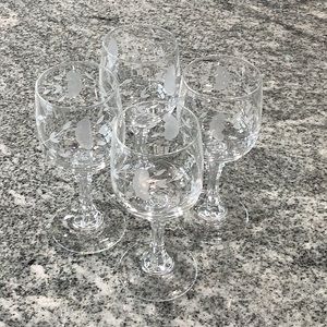 Set of 4 Princess House Heritage lead crystal 6” tall Bordeaux stemware.
